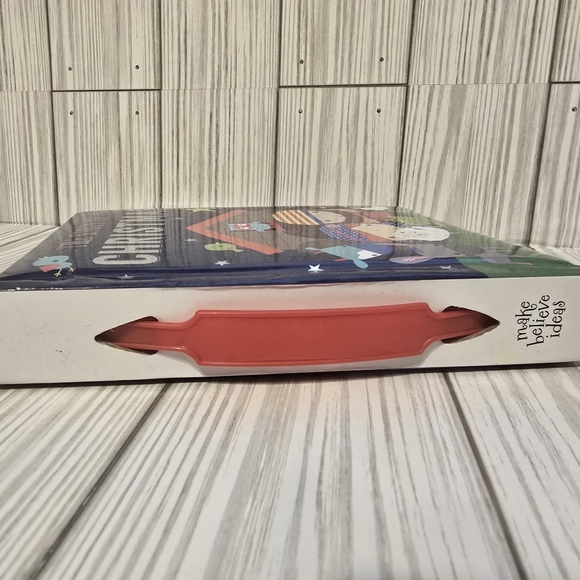 🧸 The Story Of Christmas Book Make Believe Ideas Hard Pages - Picture 2 of 7